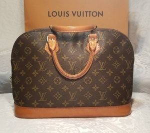 Louis Vuitton Monogram Alma MM